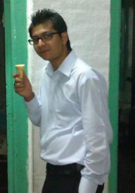 orlandotwist Pakistani Man from Karachi