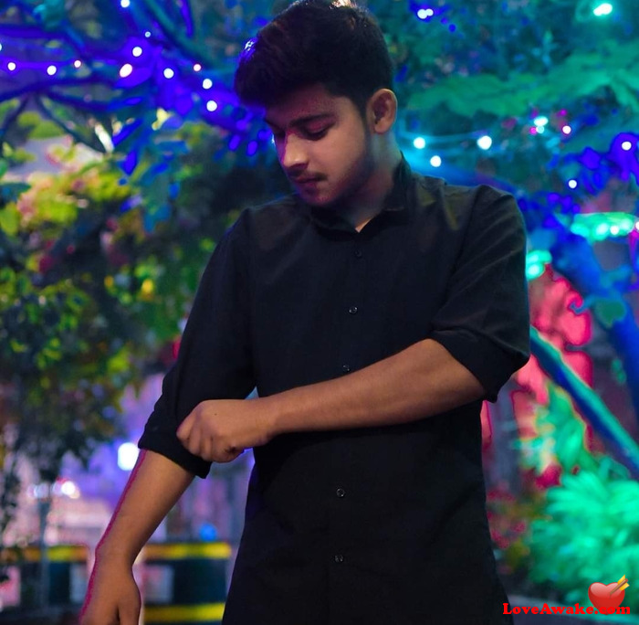 Ankit2A Indian Man from Mumbai (ex Bombay)