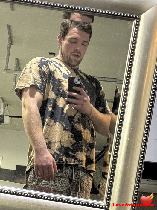 Ayesmitty American Man from Portland