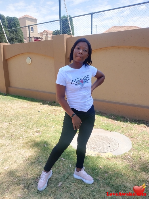 Tlhogismall African Woman from Mabopane