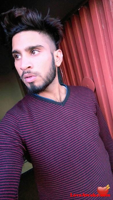ZeeShanAhmed21 Qatari Man from Al Gharafa