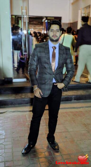 Maverick-1 Pakistani Man from Lahore