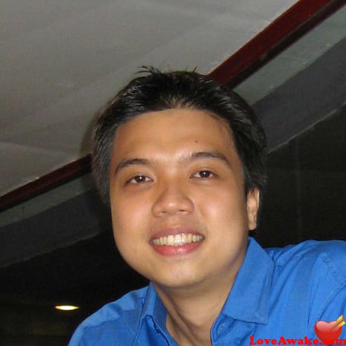 jdy Filipina Man from Manila