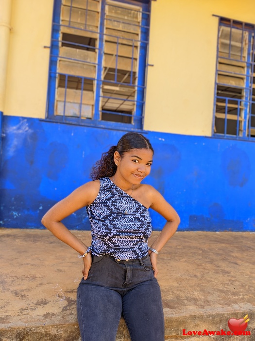 Layaa Madagascar Woman from Antsiranana