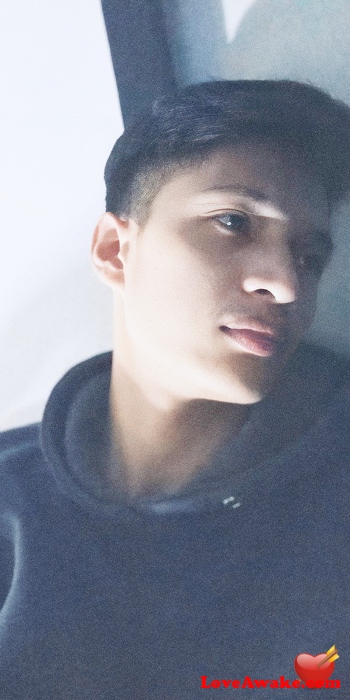 D3XT3R Filipina Man from Davao, Mindanao