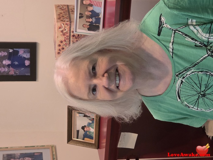 Suzy8167 American Woman from Charleston
