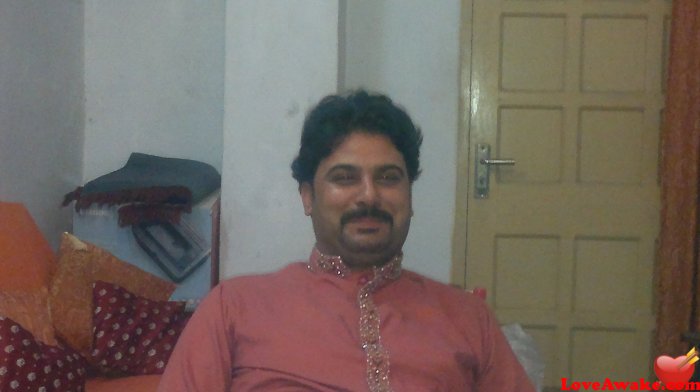 shmughal Pakistani Man from Sialkot