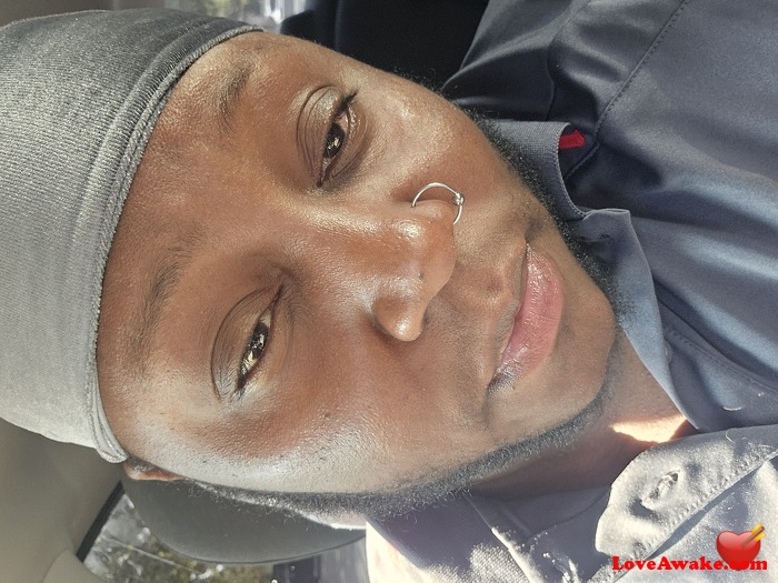 Djey40 Canadian Man from London