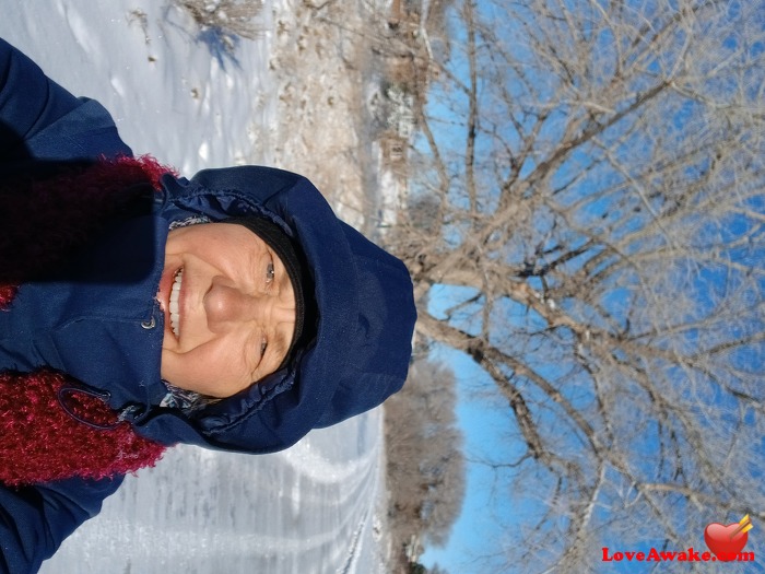 B1ForeverYoung Canadian Woman from Medicine Hat