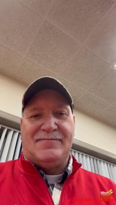 Edwardmax American Man from Tampa