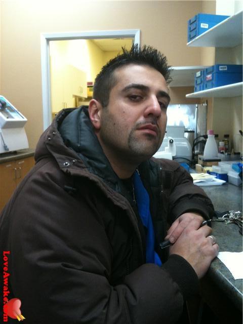 farshid1 Canadian Man from Mississauga