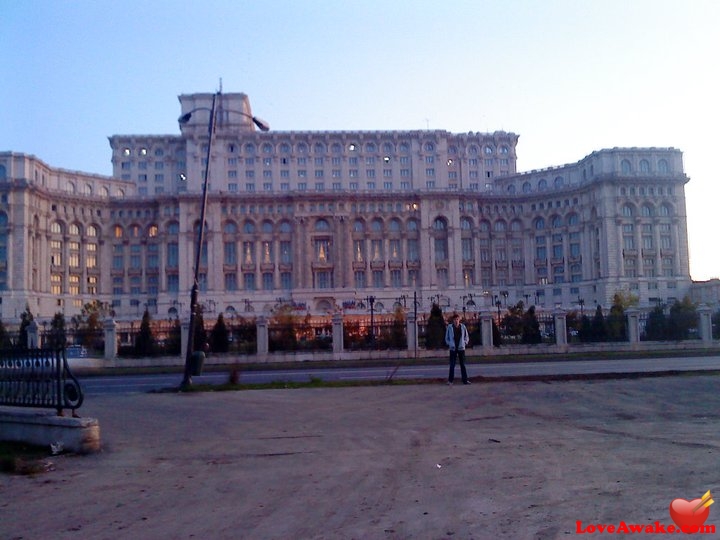 irishman100 Romanian Man from Bucharest = Bucuresti