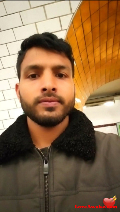 Pritam-chay French Man from Paris