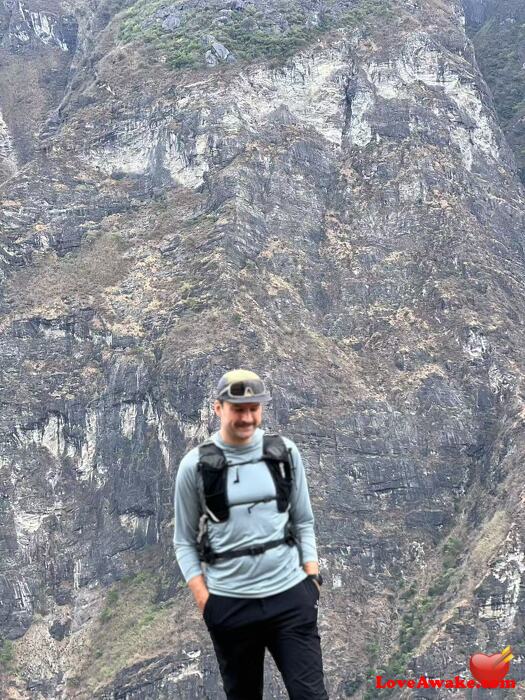Yannterres American Man from Boulder