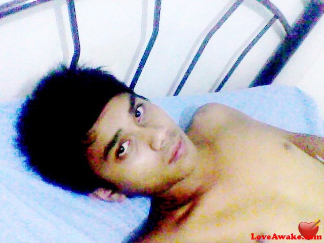 Scruff Filipina Man from Davao, Mindanao