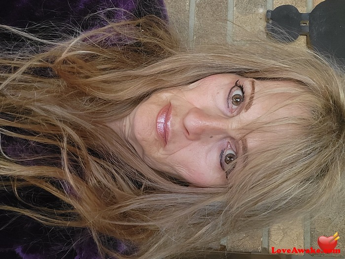 Girleegirl Canadian Woman from Regina