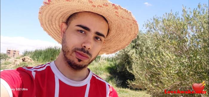 Houcem31 Algerian Man from Alger (Algiers)
