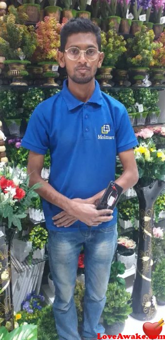 Abcdefghio Bangladeshi Man from Chittagong