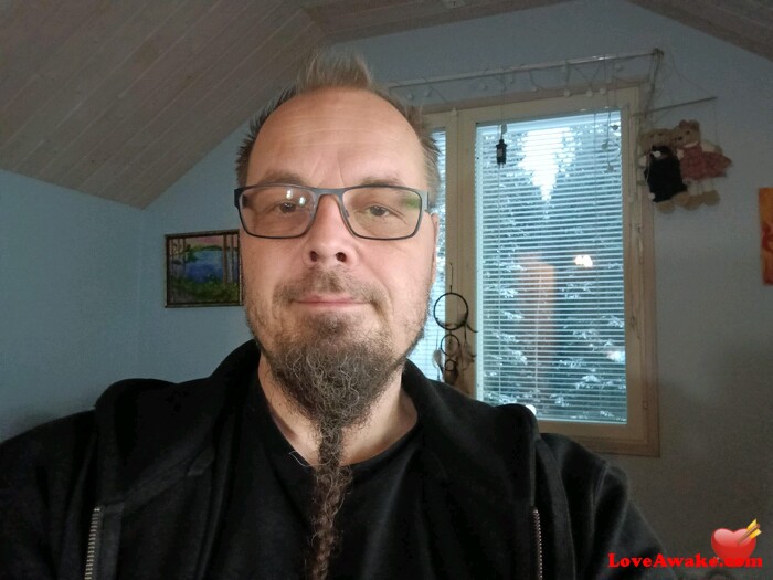 JariFi Finnish Man from Oulu
