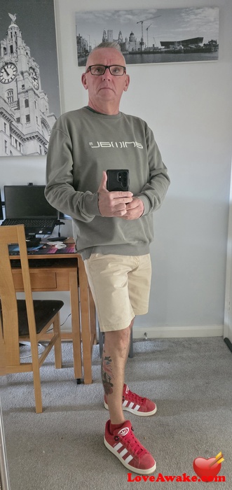 Ian332 UK Man from Bidston