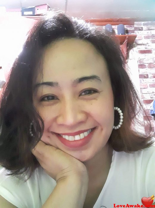 CatRain Filipina Woman from Taguig