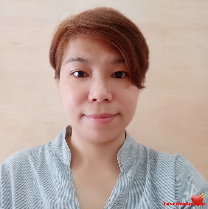 Yenny24 Indonesian Woman from Jakarta, Java