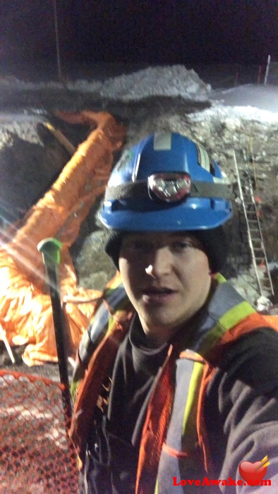 Jamesyjvic Canadian Man from Victoria