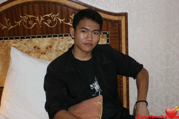 glozasaw Indonesian Man from Jakarta, Java