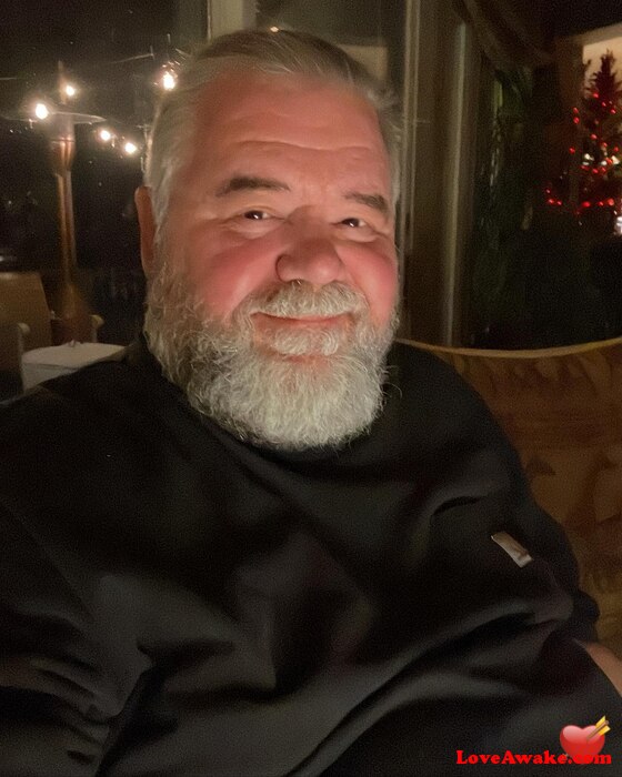 Richard774 American Man from Burlington