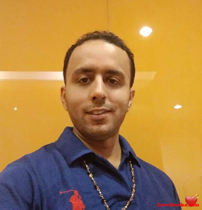 lic928968 Indian Man from New Delhi