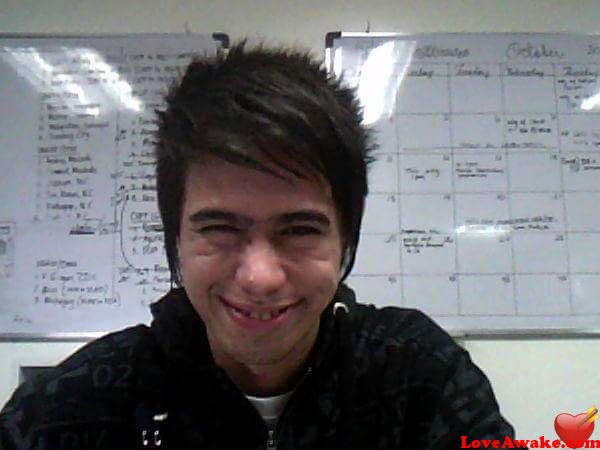 Bronweyes Filipina Man from Manila