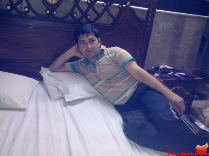 HINAGULAB Pakistani Man from Islamabad