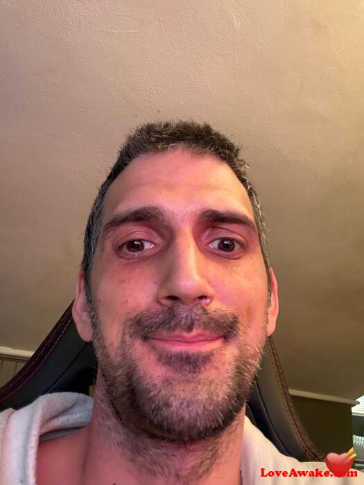 rn447 American Man from Bradford