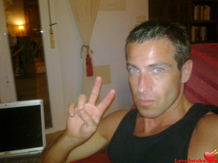 Eire77 Irish Man from Dublin