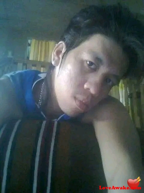 ehlwin Filipina Man from Batangas, Luzon