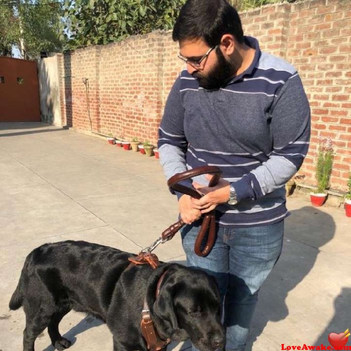 ButtHussain Pakistani Man from Lahore