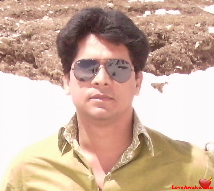 walready Pakistani Man from Lahore