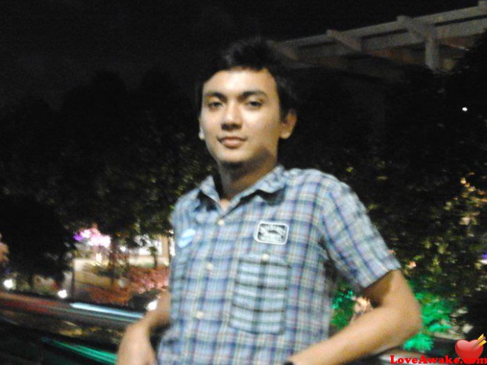zwei Filipina Man from Manila