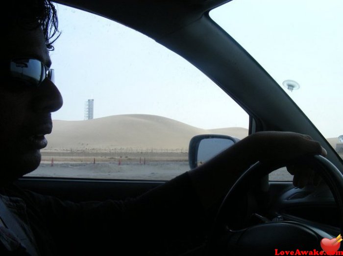 dumi123 Qatari Man from Doha
