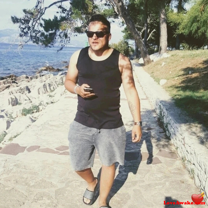 Naughtyhec3886 UK Man from Yeovil