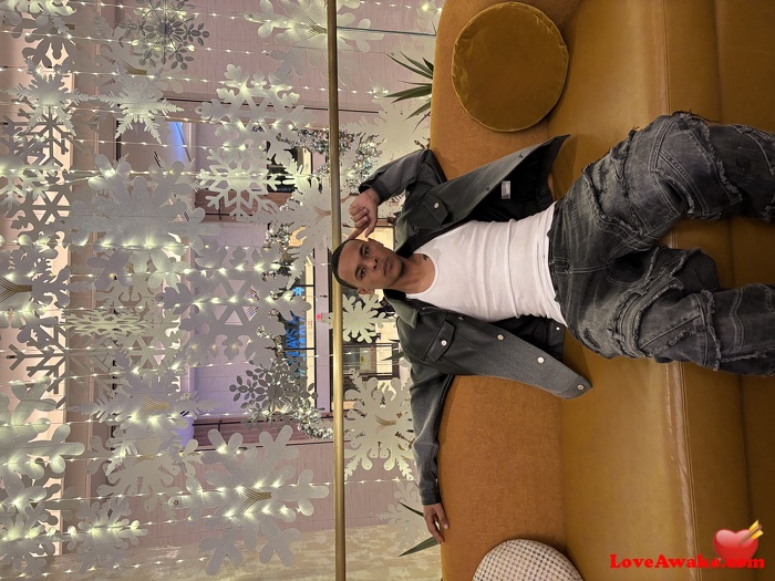 Willmays3400 American Man from Canoga Park
