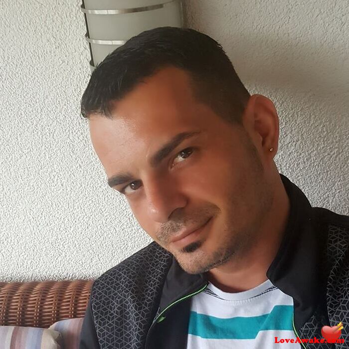 DannyJ84 Austrian Man from Wien = Vienna