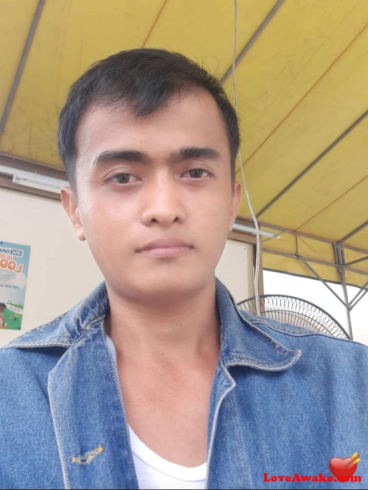 Gilberto28 Filipina Man from Manila