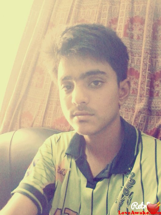 Nabeehmad22 Pakistani Man from Multan
