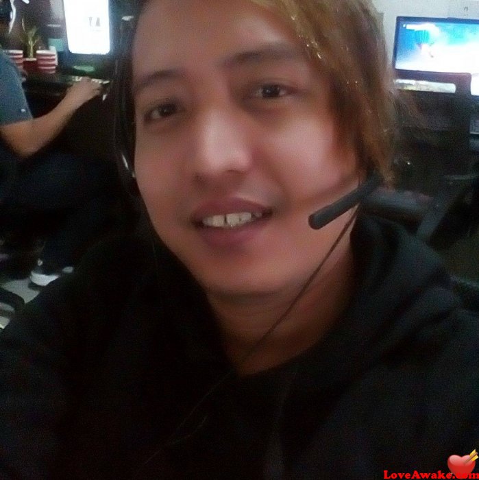 Joebert Filipina Man from Cebu
