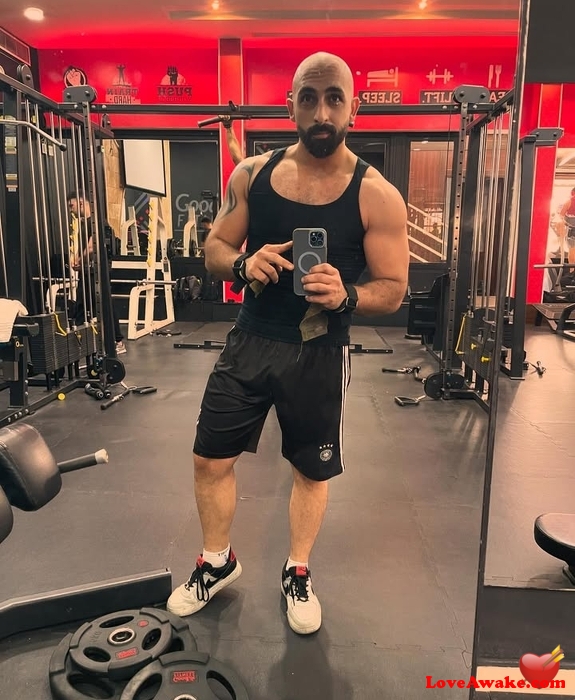 Wa93y Lebanese Man from Beirut