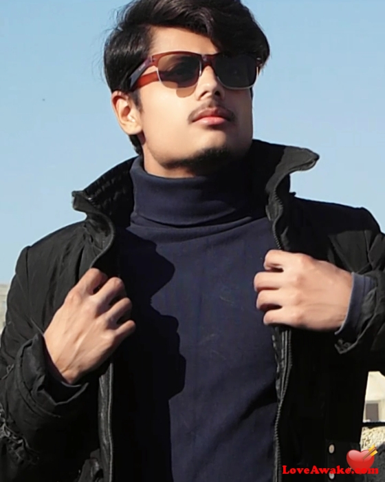 Shahrukhlovely Pakistani Man from Karachi
