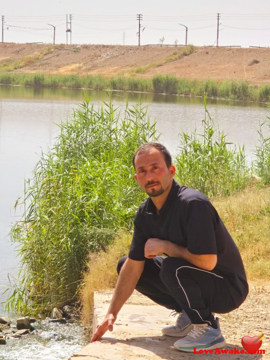 muntadharcard00 Iraqi Man from Baghdad