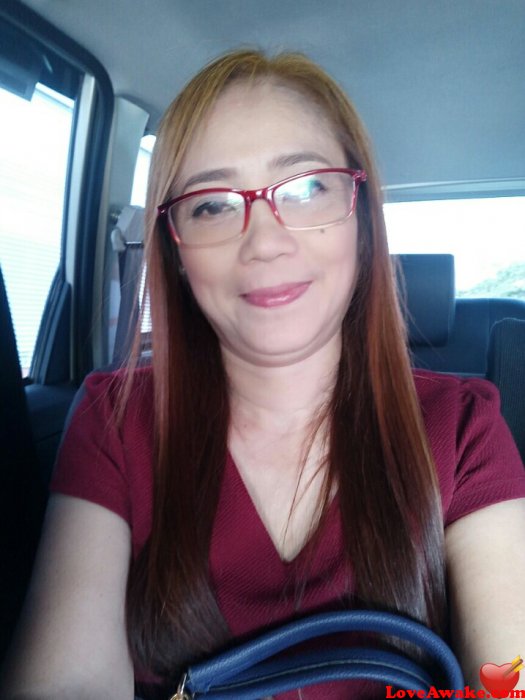 Simplepretty Filipina Woman from Manila