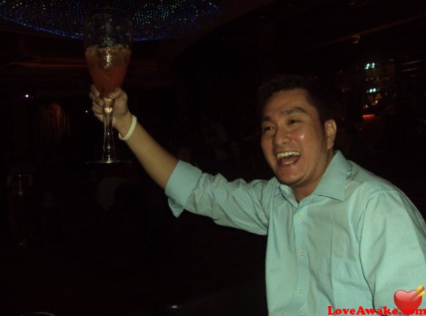 vinci2381 Filipina Man from Manila